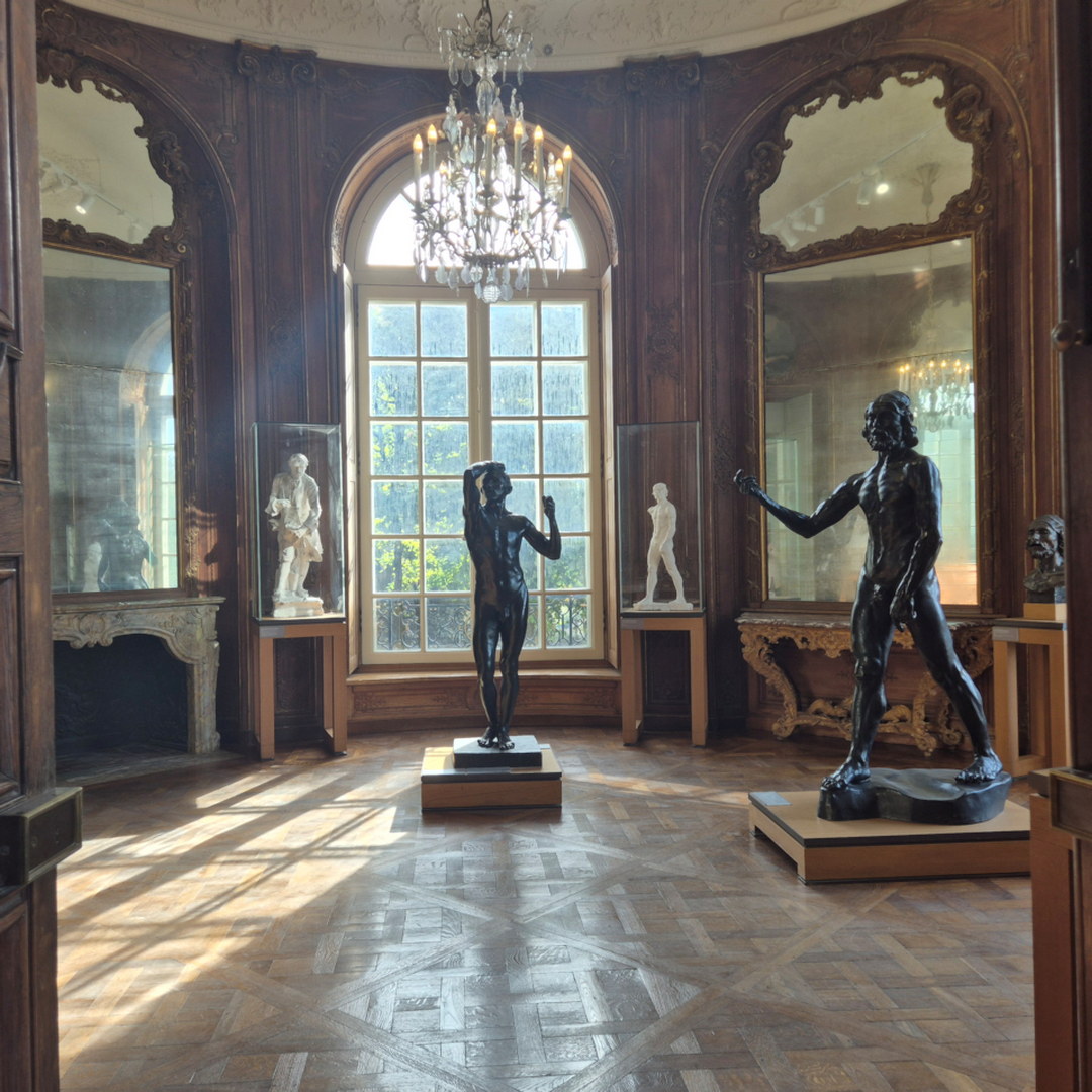 bronzeskulpturen von auguste rodin im musée rodin, paris